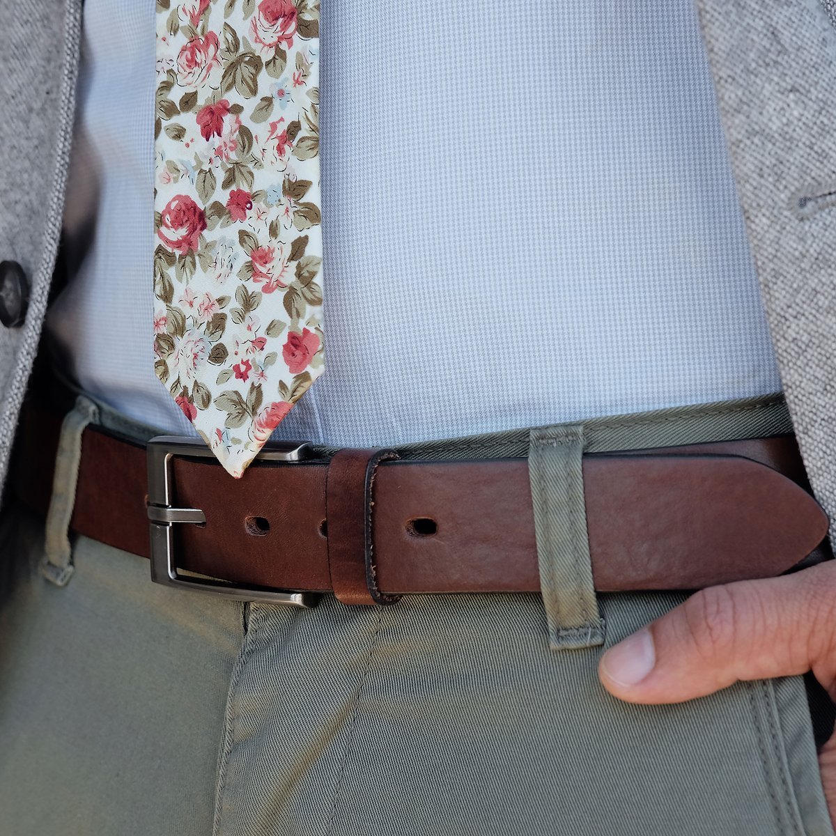 Ceinture cuir châtaigne boucle argent brossé